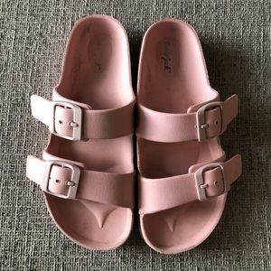 Cat and Jack pink sandal